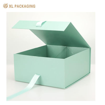 Buy Custom Foldable Magnetic Closure Gift Box with Eco-friendly Durable Greyboard Construction and Customizable Size online manufacture
