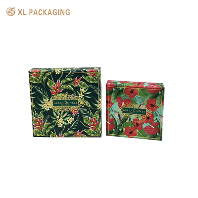 Buy Green Tray And Lid Paper Gift Box With Insert , Recyclable Rigid Boxes With Gold Foil Embossing Matt Lamination Glossy For Food online manufacture
