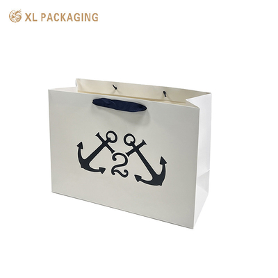 Gift Clothing Paper Bags Matte Fashion Black Handle Tote for Customer Provided Box Type