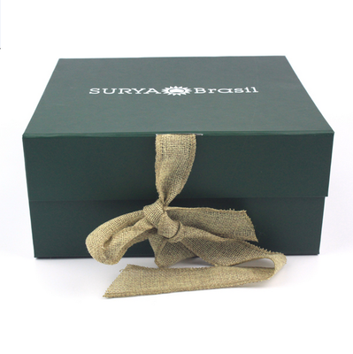 Custom Foldable Magnetic Closure Rigid Gift Box Flat Shipping for Skincare Clothing Set Packaging